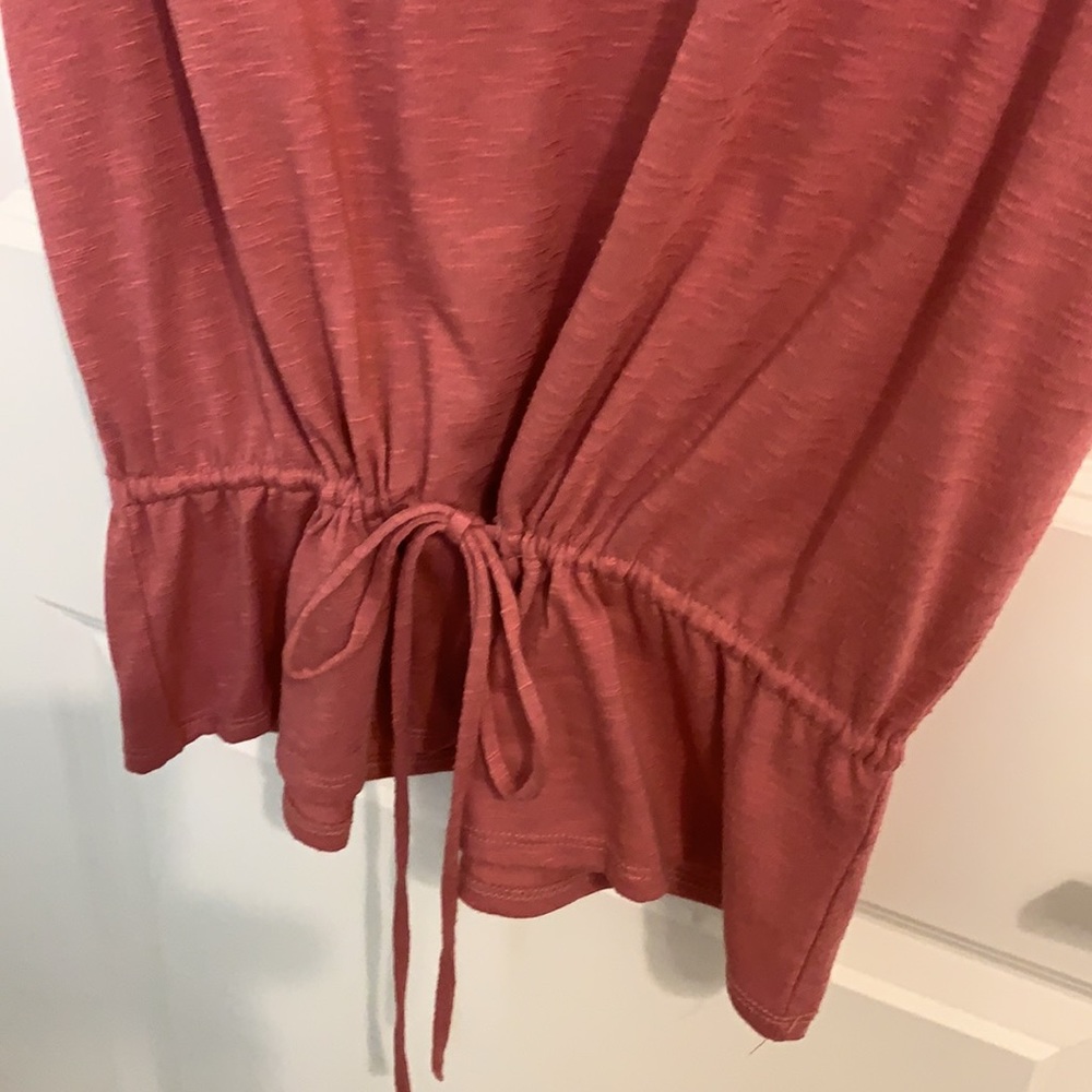 Outback Red top - Picture 3 of 4